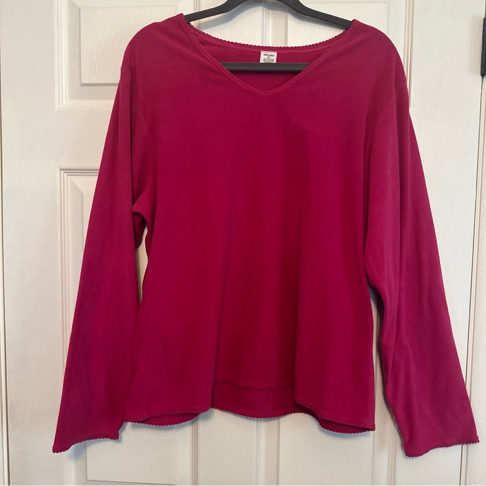 Women's V-Neck Long Sleeve Top - Red